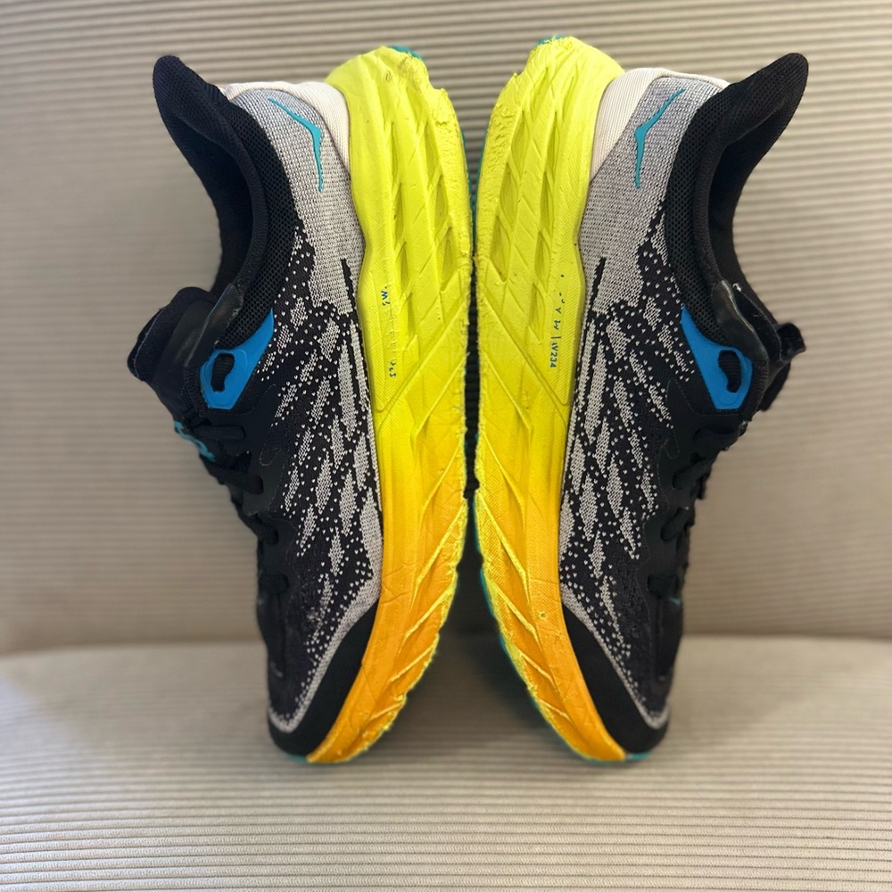 Hoka Women's Black & Yellow Speedgoat Trail Running Shoes Size 7 - Picture 5 of 10
